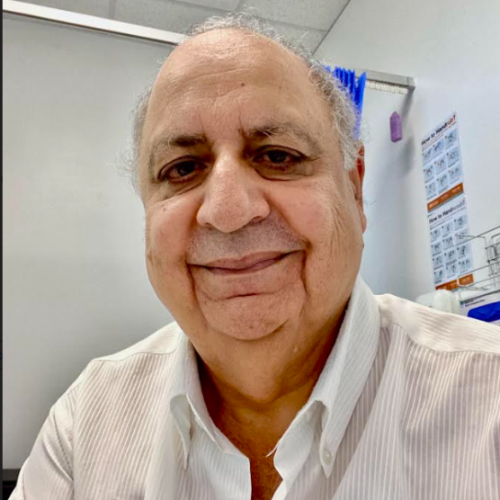 Dr Vinay Bhalla